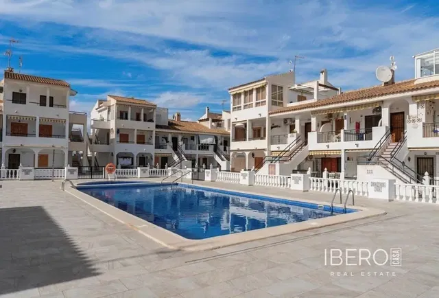 Casa e arredores; vista