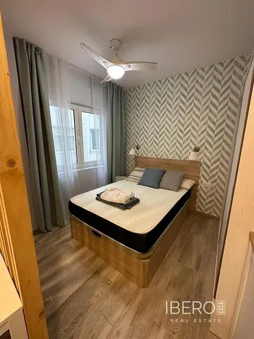 Quarto; luz natural, estilo moderno