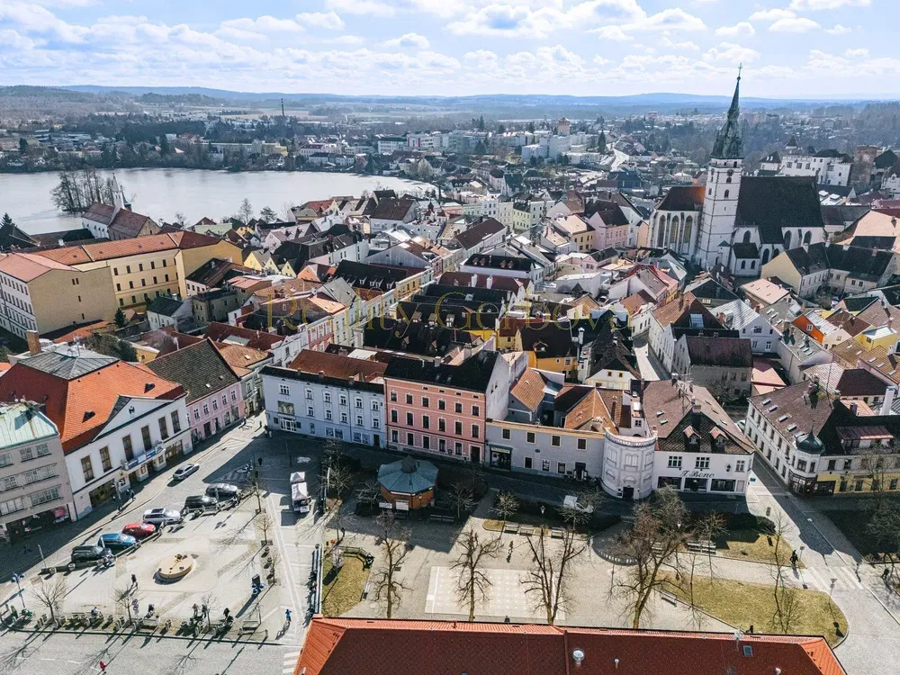Haus und umgebung; blick