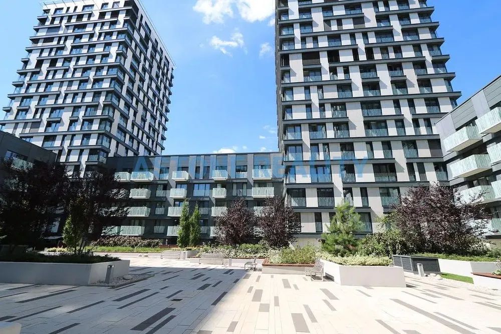 Haus und umgebung; blick