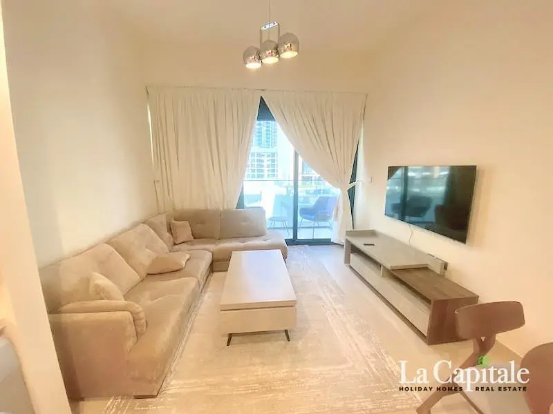 Salon; lumière naturelle, style moderne