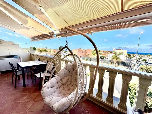 Balkon; widok, podłoga z płytek