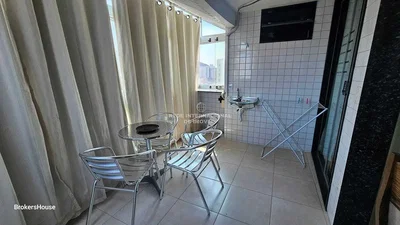 Balcon; carrelage, vue