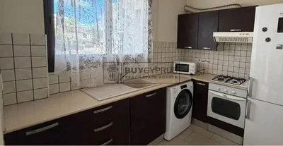 Mutfak; mutfak aletleri, manzara, doğal ışık