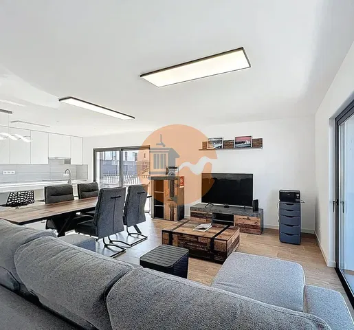 Woonkamer; natuurlijk licht, moderne stijl