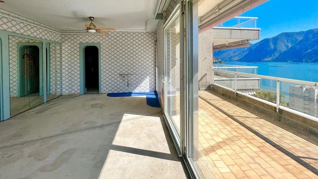 Balcony; view, tile floor, natural light