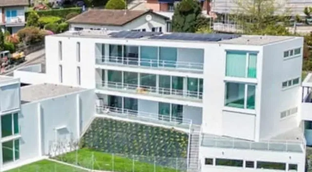 Huis en omgeving; uitzicht, hoge plafonds, natuurlijk licht