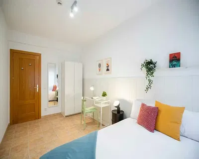 Schlafzimmer; tageslicht, fliesenboden