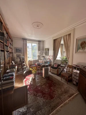 Salon; lumière naturelle, style rustique, parquet