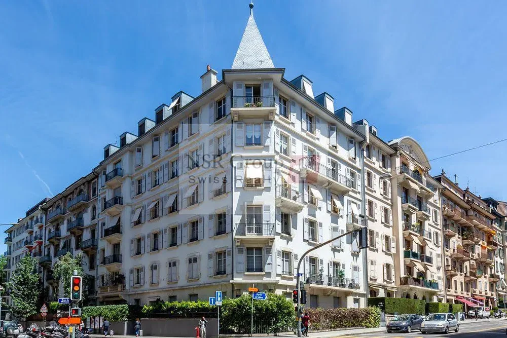 Maison et environs; vue