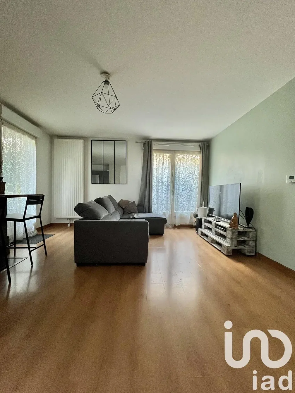 Дневна соба; природно светло, модерни стил