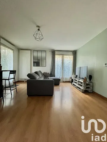 Σαλόνι; φυσικό φως, μοντέρνο στυλ