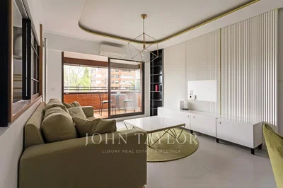 Soggiorno; vista, luce naturale, stile moderno