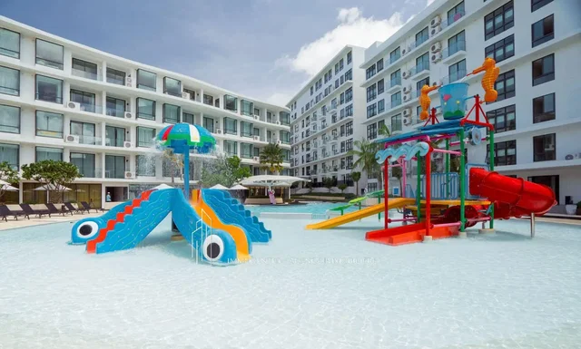 Кућа и околина; поглед, природно светло