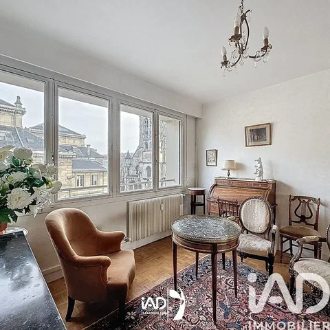 Oturma odası; manzara, rustik stil, doğal ışık