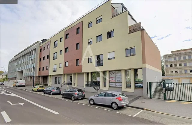 House and surroundings