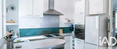 Mutfak; mutfak aletleri, doğal ışık, modern stil