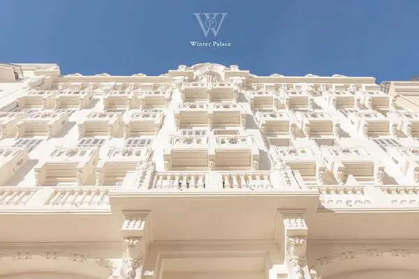 Кућа и околина