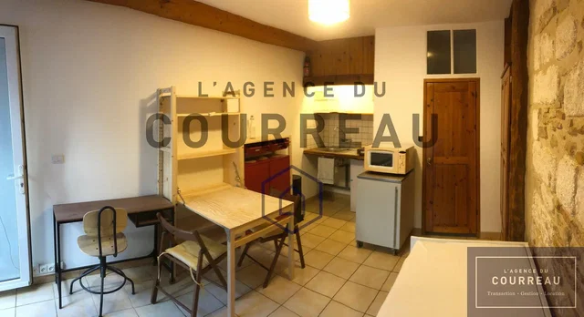 Kitchen; tile floor, kitchen appliances
