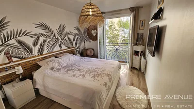 Slaapkamer; rustieke stijl, natuurlijk licht, uitzicht