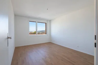 Camera da letto; vista, pavimento in legno, luce naturale