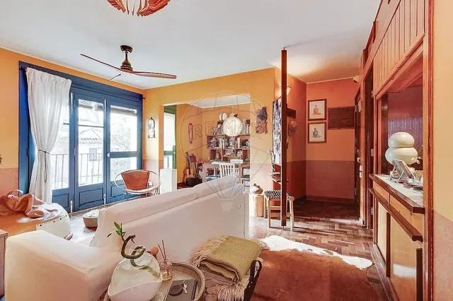 Salon; lumière naturelle, style rustique