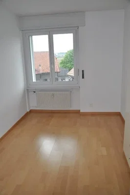 Chambre; vue, parquet, lumière naturelle