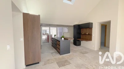 Кухиња; плочице, природно светло, реновиран