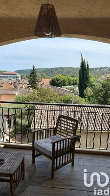 Balkon; manzara, ahşap zemin, doğal ışık