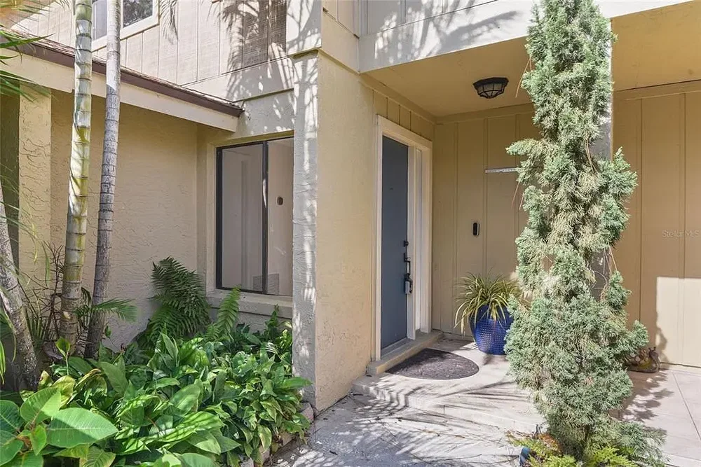 Dům a okolí; přirozené světlo, výhled