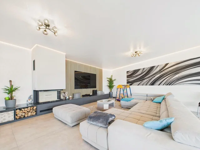 Wohnzimmer; tageslicht, moderner stil