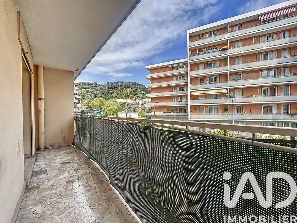 Balkon; manzara, fayans zemin