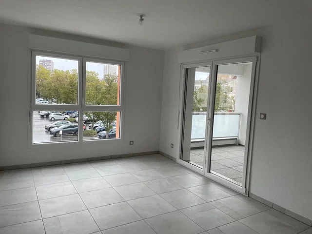 Living room; view, tile floor, natural light
