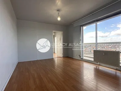 Wohnzimmer; blick, holzboden, tageslicht