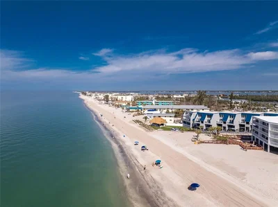 Dům a okolí; výhled, přirozené světlo