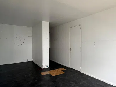 Остало; потребна реновација, плочице