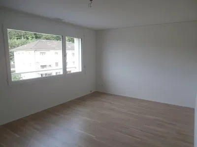 Camera da letto; vista, pavimento in legno, luce naturale