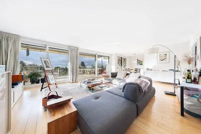 Wohnzimmer; blick, holzboden, tageslicht, moderner stil