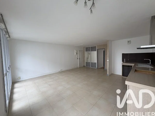 Cocina; suelo de baldosas