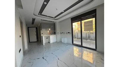 Kitchen; tile floor, view