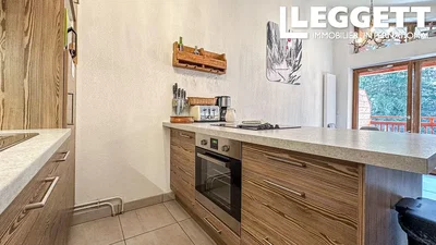 Cuisine; électroménager, lumière naturelle, vue