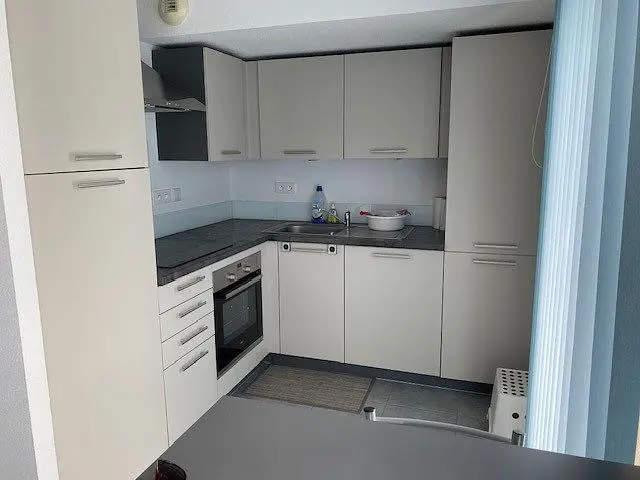 Kuchyňa; kuchynské spotrebiče, dlažba