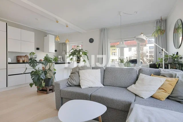 Obývačka; prirodzené svetlo, moderný štýl