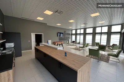 Трпезарија; поглед, природно светло