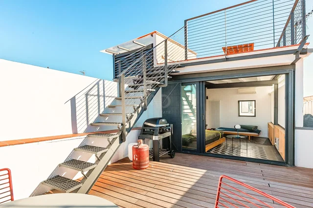 Тераса; гледка, дървен под