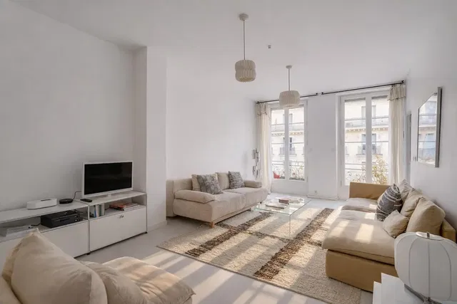 Living room; natural light, modern style