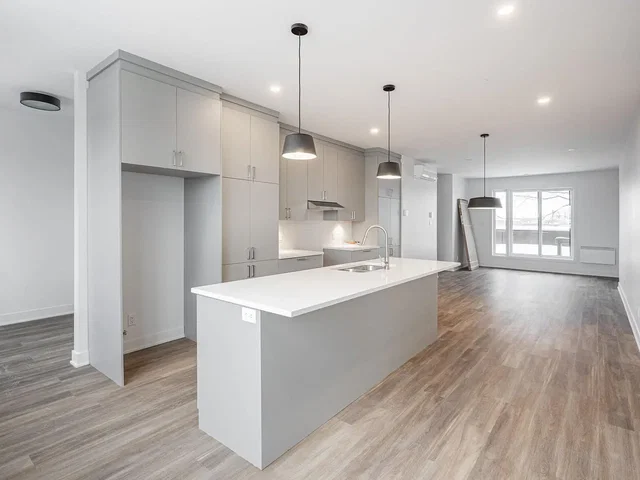 Mutfak; modern stil, doğal ışık, tadilatlı