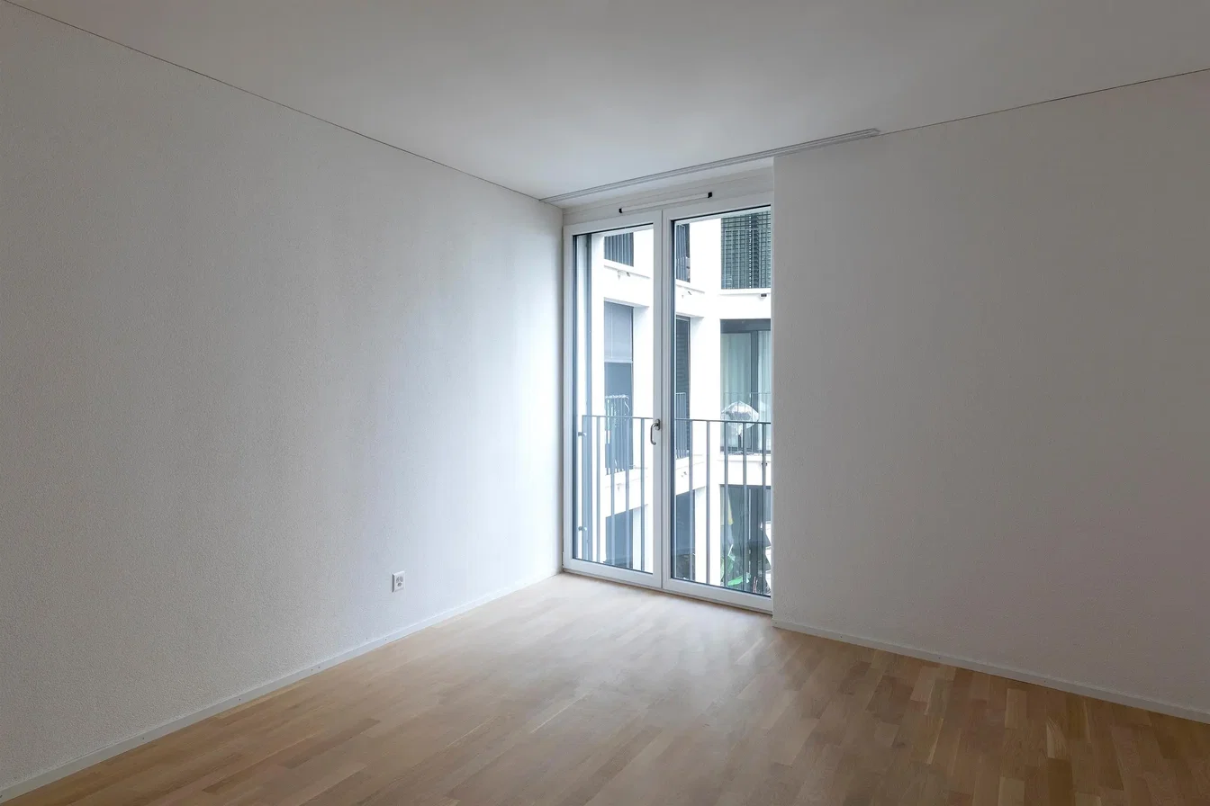 Salon; vue, parquet, lumière naturelle