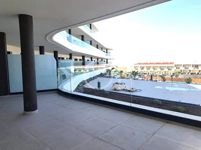 Balkon; manzara, fayans zemin