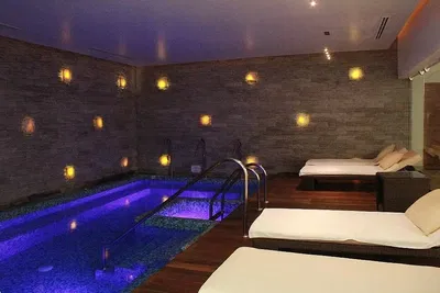 Badezimmer; tageslicht, moderner stil